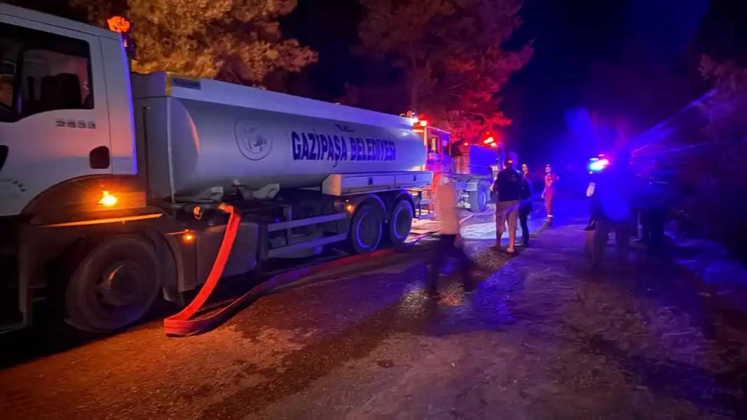 Gazipaşa’da Orman Yangını Korkuttu 2